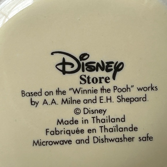 Disney Store Winnie the Pooh 3D Raised Embossed Coffee Mug Honey Yellow - Picture 8 of 8